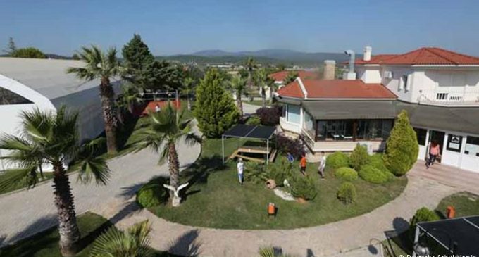 Turquia fecha escola da embaixada alemã em Esmirna por ‘falta de licença’