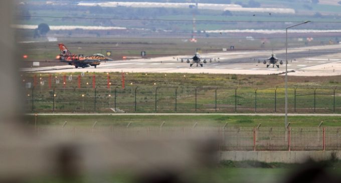 Advogados buscam prisão de militares americanos na Base Aérea de Incirlik na Turquia