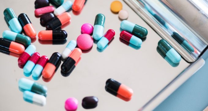 Remédios estão ficando mais escassos nas farmácias turcas devido a crise da moeda