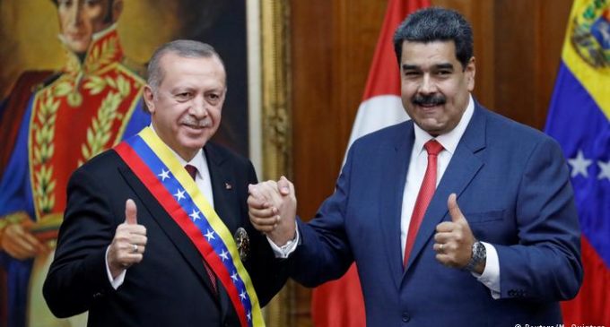 Companhia turca ajuda Maduro a mover milhões em ouro