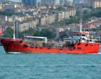 Navio cargueiro turco sequestrado perto da Líbia por imigrantes resgatados no mar