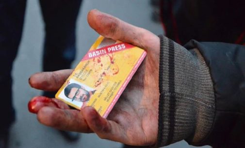 O governo do AKP cancelou 3.804 cartões de imprensa em 5 anos