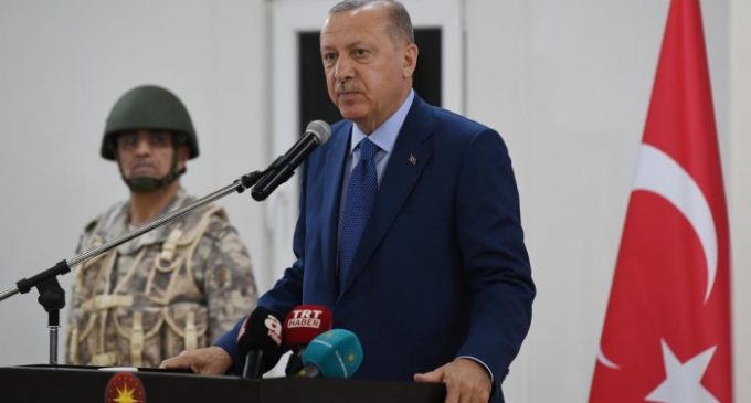 Erdoğan diz que nova base militar no Catar foi concluída