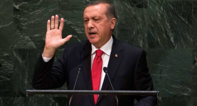 Erdogan diz que a Turquia tem o direito de matar pessoas no exterior que ameacem a segurança nacional