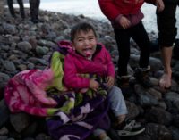 Criança morre na Grécia após abertura da fronteira