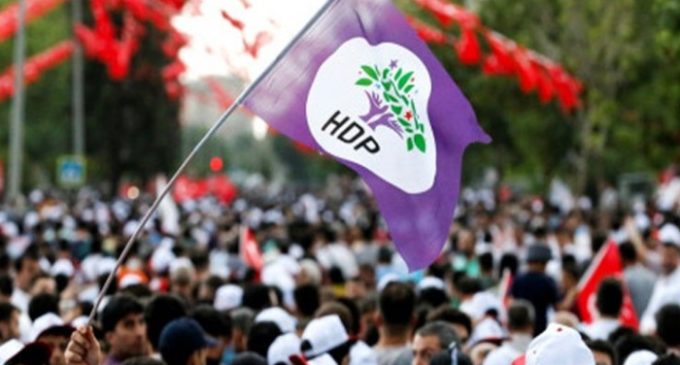 Mais 2 prefeitos curdos destituídos do cargo no sudeste da Turquia