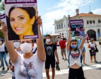 Assassinato na Turquia causa indignação com o aumento da violência contra as mulheres