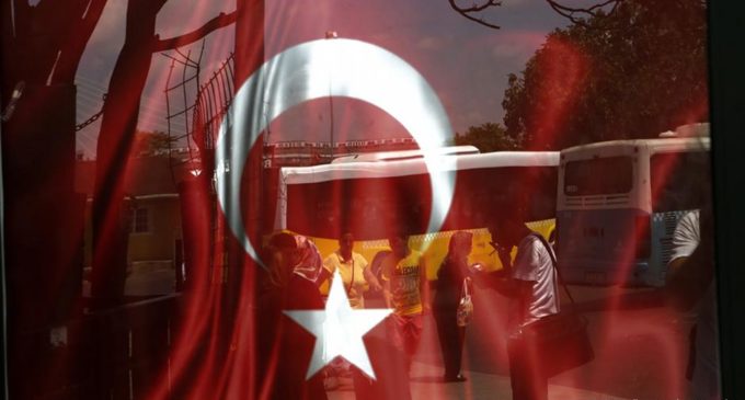 Demissões em massa na Turquia: “Recebemos uma sentença de morte social”