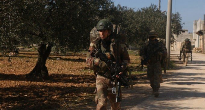 Turquia estabelece nova base militar no norte da Síria
