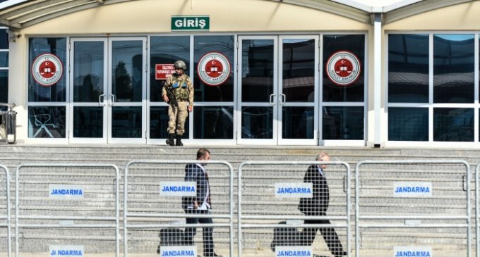 Comitê europeu anti-tortura relata abuso em prisões turcas