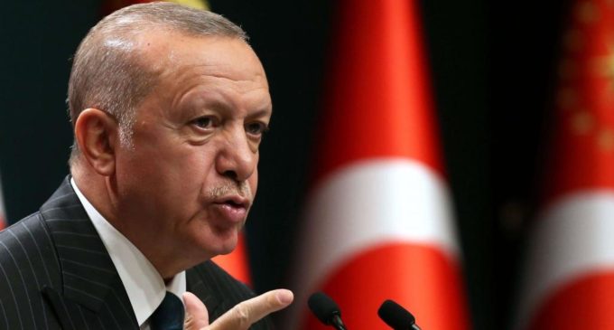Política de conquista de Erdoğan torna os não-muçulmanos cidadãos de segunda classe