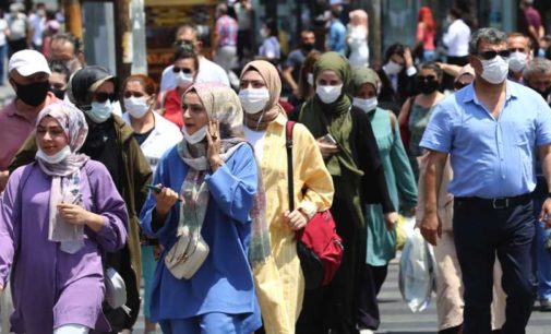 Turquia atingiu o ‘segundo pico’ de surto de coronavírus