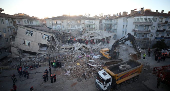 Turquia: um terremoto de magnitude 5,1 atinge a província central