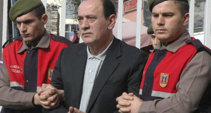 Polícia turca prende cidadão por insultar o chefe da máfia