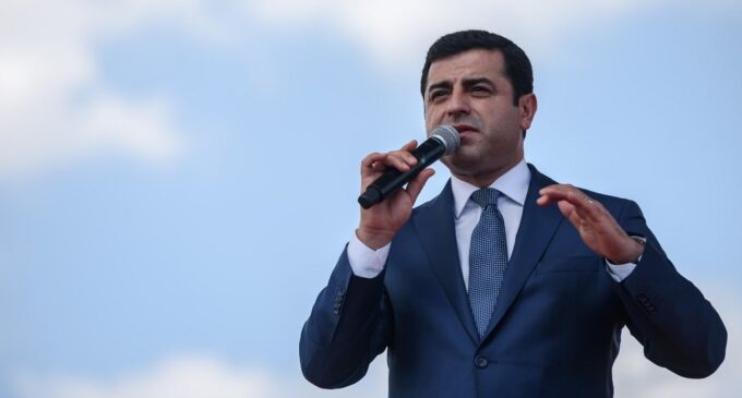 CoE insta “fortemente” as autoridades turcas a liberar Demirtaş