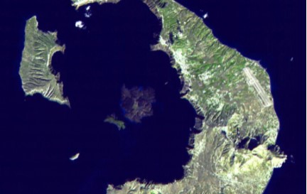 ilha-santorini-vulcao-thera-super-erupcao-esqueleto-vitima-arqueologia-minoana-grecia-creta