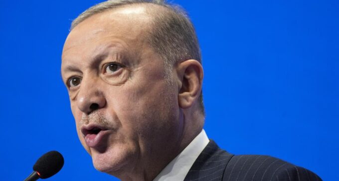 Turquia ordena que os programas de TV protejam os valores familiares