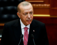 Turquia, membro da OTAN, oposta às sanções, em ligação com a Ucrânia 