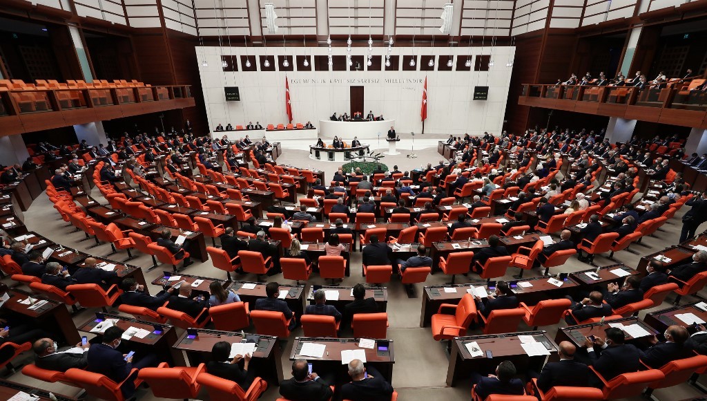 meclis-decretos-emitidos-erdogan-excedem-numero-projetos-lei-aprovados-parlamento-mudanca-sistema