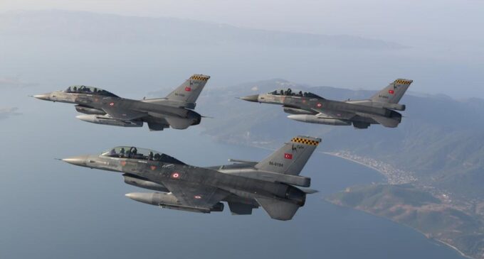 Turquia procurará caças chineses ou coreanos se pedido de F-16 for negado?