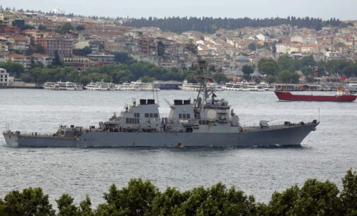 Turquia pede respeito ao pacto do Estreito do Mar Negro depois de fechar o acesso 