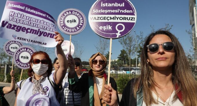 Procurador exige reversão de retirada da Turquia da Convenção de Istambul
