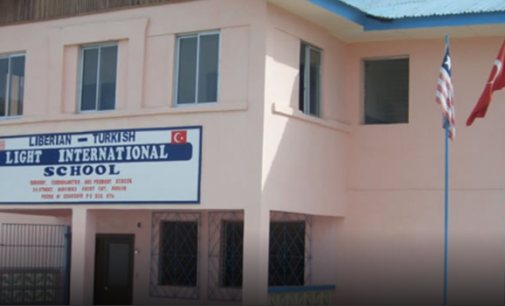 Professores que trabalham em escolas do Hizmet são deportados da Libéria