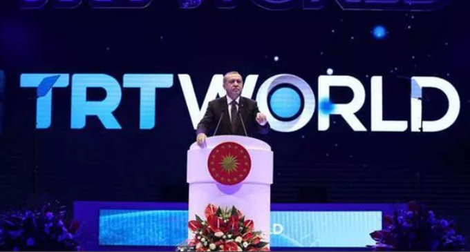 Com agravamento das condições econômicas na Turquia, impostos pagos para a ferramenta de propaganda do Erdoğan aumentam 