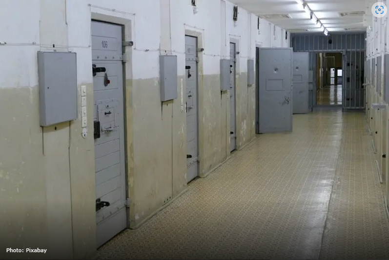 autoridades-prisionais-confiscam-pertences-detentos-queixaram-superlotacao
