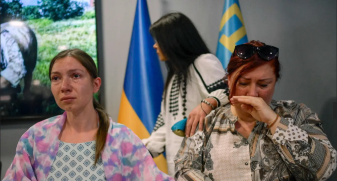 “Eu morri todos os dias”: As esposas de combatentes de Mariupol na Ucrânia pedem a ajuda à Turquia