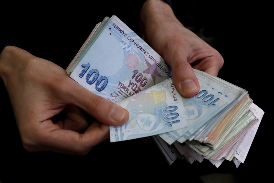 lira-turca-enfraquece-relacao-dolar-quinto-dia