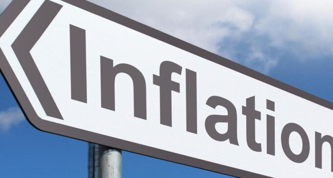 Taxa de inflação turca pode atingir 200 por cento, diz o grupo de pesquisa 