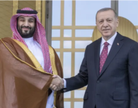 Príncipe herdeiro saudita visita a Turquia para descongelar as relações após o assassinato de Khashoggi 