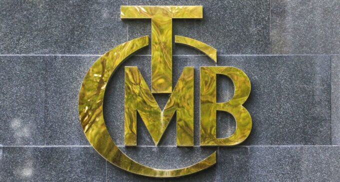 Banco central da Turquia toma medidas para tratar de disponibilidade de crédito após corte das taxas