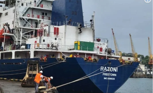 Navio com grãos ucranianos recusados pelo Líbano atraca na Turquia