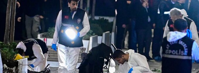 Partido governista da Turquia e aliado ultranacionalista rejeitam moção para investigar mortífera explosão em Istambul