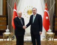 Erdoğan chega a ‘acordo preliminar’ com aliado de extrema-direita para realizar eleições em 30 de abril