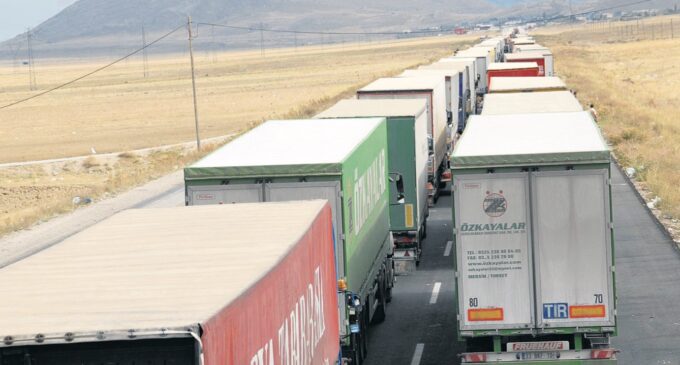 Rússia recorreu à Turquia no transporte terrestre para evitar sanções ocidentais