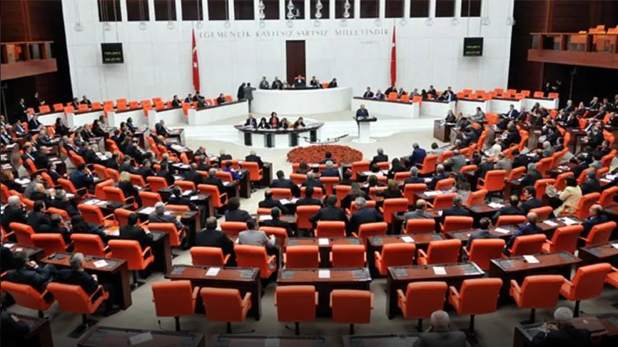 parlamento-turco-turquia-akp-mhp-rejeitam-mocao-investigar-supostas-relacoes-estado-grupos-criminosos