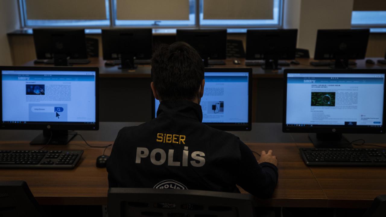 siber-polis-suclar-policia-turca-desenvolveu-aplicativo-movel-exclusivo-empresa-chinesa-relatorios-identificacao