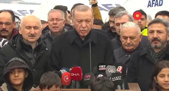 Erdoğan, 2 ministros enfrentam queixas criminais devido à falta de resposta militar após terremotos