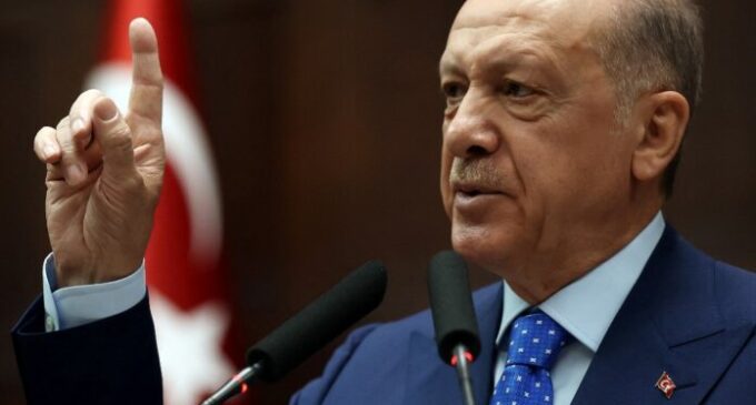 Preocupações abundam quando Erdoğan diz que “o povo” não vai deixar seu rival assumir a presidência